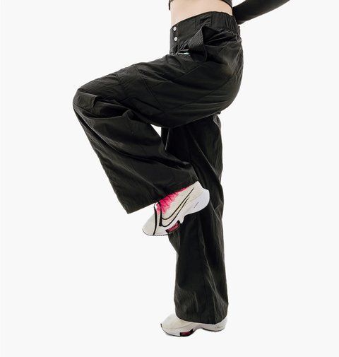 Штани жіночі Nike W NSW WVN OS PANT FJ4934-010 фото